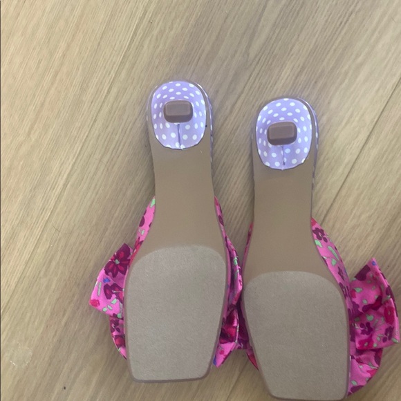 Betsey Johnson Pink Bow Shoes - Picture 3 of 6